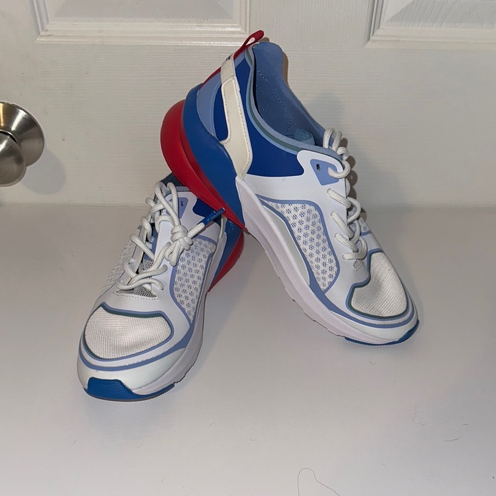 NWOT Fabletics White and Blue Athletic Sneakers with Chunky Sole